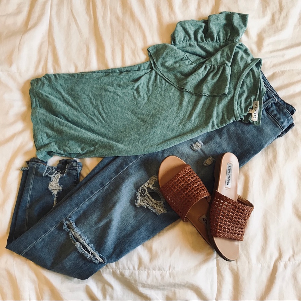 Pale Green Flowy Top